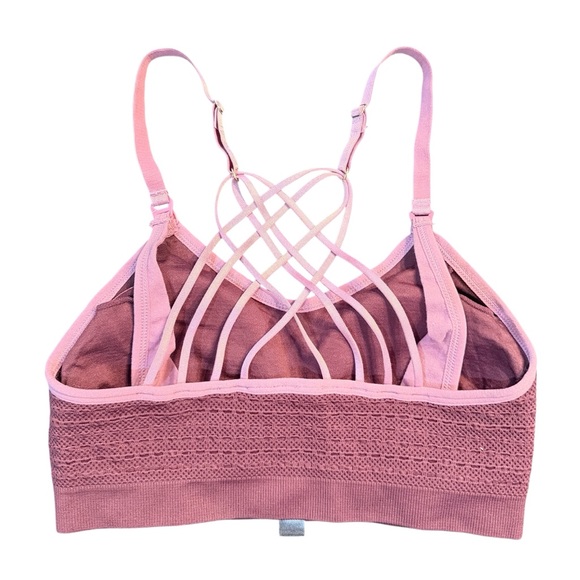 A Pea in the Pod Dusty Rose Crisscross Seamless Sports Bralette - Picture 2 of 5